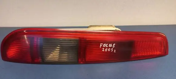 Ford Focus Rear/tail lights 4M5113N004
