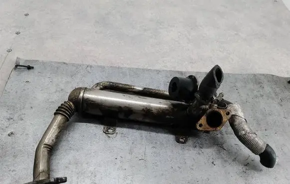 Volkswagen Golf V EGR valve cooler 03G131512AD