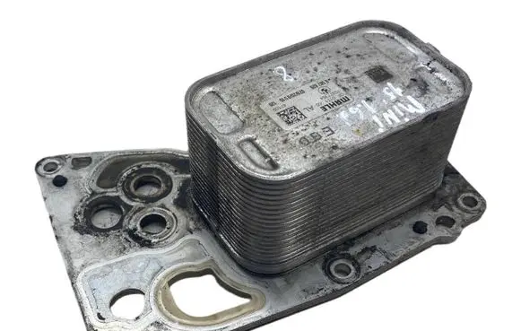 Mini Cooper Countryman R60 Oil filter mounting bracket 70377354 8507626