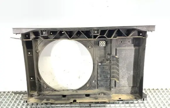 Peugeot 308 Front bodywork piece 9650316080