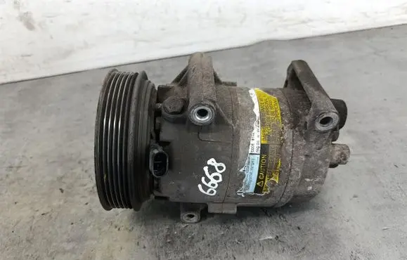 Renault Megane II Air conditioning (A/C) compressor (pump)