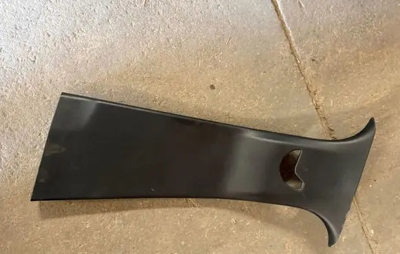 Opel Corsa F (B) pillar trim (top) 39196909