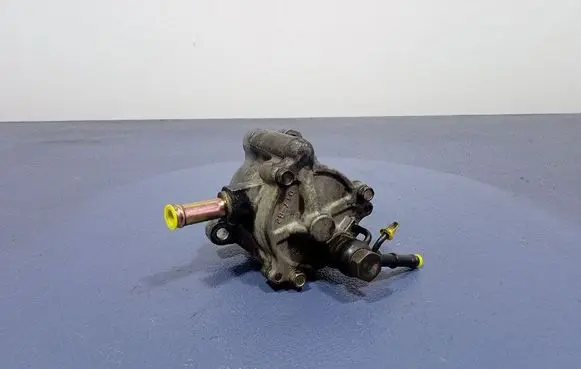 Toyota Corolla Verso E121 Vacuum pump 2930027020