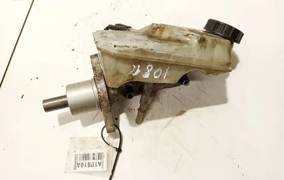 Master brake cylinder