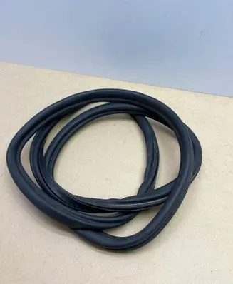 Audi A3 S3 A3 Sportback 8P Trunk rubber seal (body) 8P4827705