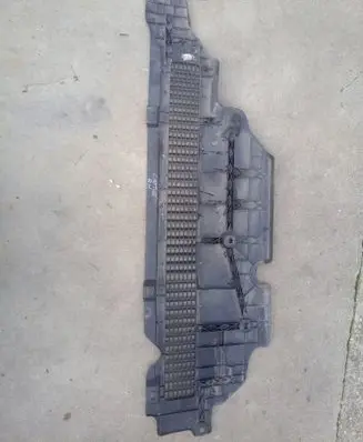 Renault Captur II Center/middle under tray cover 748147176R