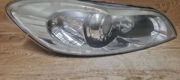 Volvo C30 Headlight/headlamp 31299821 0301255602