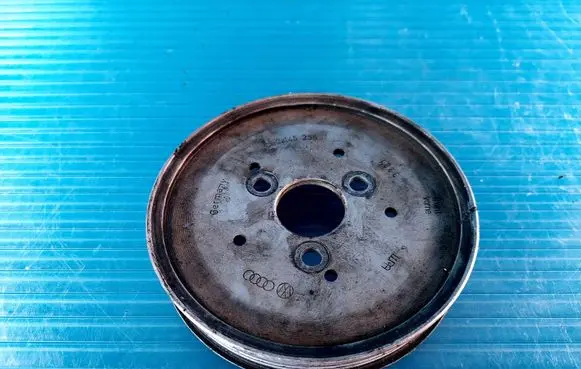 Audi A6 S6 C6 4F Power steering pump pulley 059145255