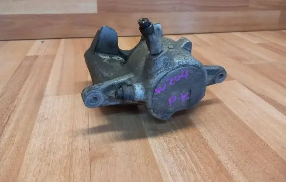 Mercedes-Benz C W204 Front brake caliper A2044212381 A204421238180