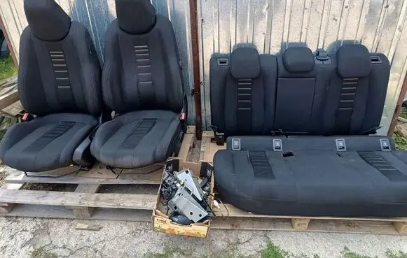 Peugeot 308 Seat set 
