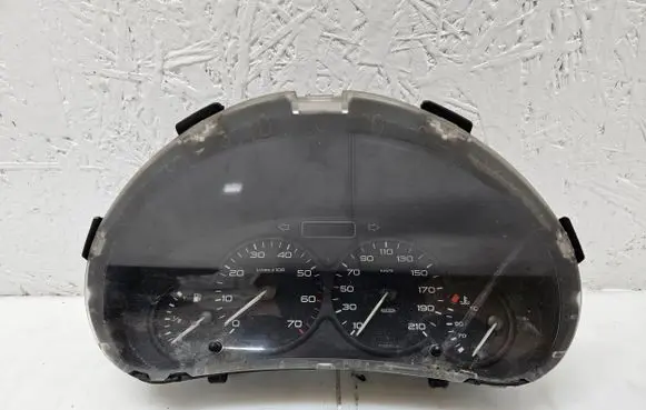 Citroen Berlingo Speedometer (instrument cluster) 9662745180