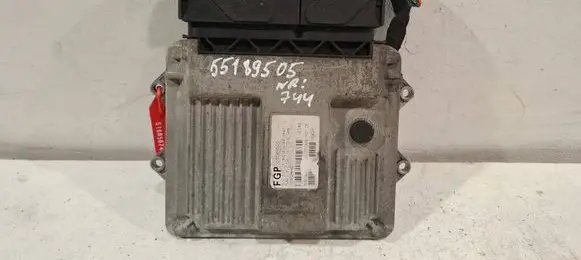 Fiat Punto (188) Engine control unit/module 55189505 MJD6JF.P6