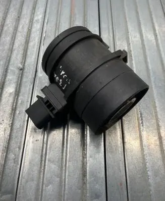 BMW 1 E81 E87 Mass air flow meter 0281002567 8098095