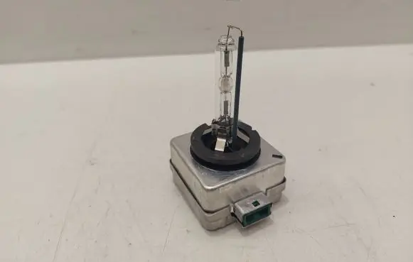 Volkswagen Touran II Xenon bulb 66340HBI