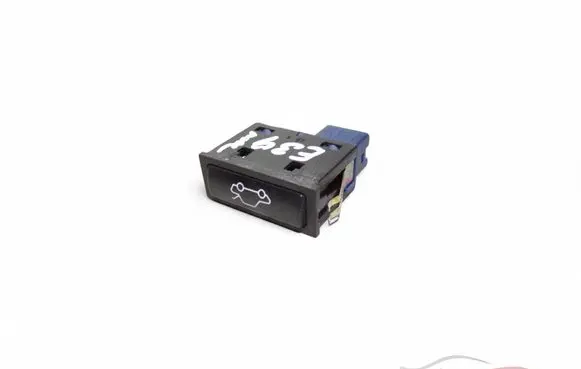 BMW 5 E39 Tailgate/trunk/boot open switch 8365579 61318365579