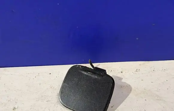 Volvo V50 Front tow hook cap/cover 30744978