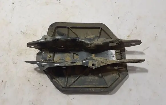 Rear upper control arm/wishbone