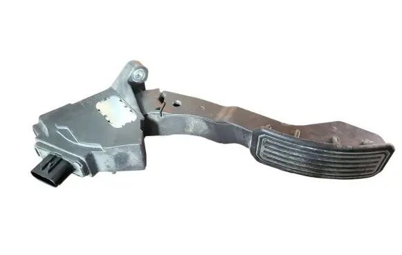 Toyota Auris 150 Accelerator throttle pedal 7811002010