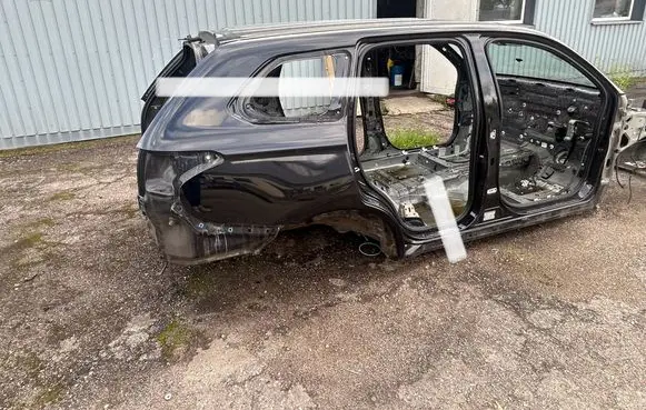 Mitsubishi Outlander Rear quarter panel