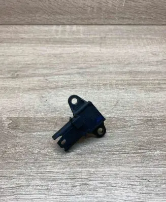 BMW 3 E90 E91 Air pressure sensor 7585493 A2C53325832 Used