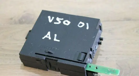 Volvo V50 Door control unit/module 30739184AC