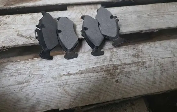 Volkswagen II LT Brake pads (rear) A0044205620
