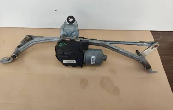 BMW X3 F25 Front wiper linkage and motor 1137328561 1209265655