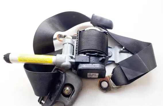 Mitsubishi Carisma Front seatbelt mr913971