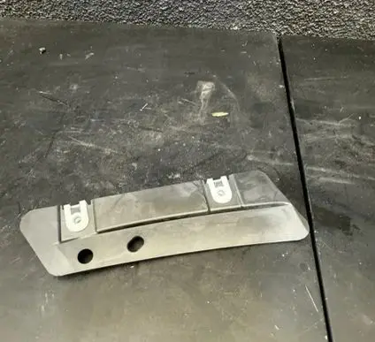 BMW X4M F98 Front bumper mounting bracket 8084913