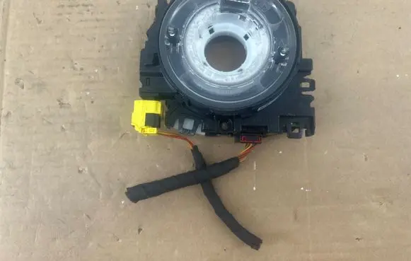 Volkswagen Jetta VI Airbag slip ring squib (SRS ring) 5K0953549 90472LH60006P 30S1000916313
