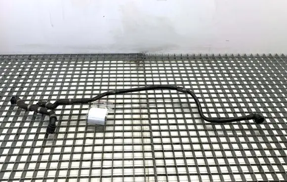 BMW 5 G30 G31 G38 Engine coolant pipe/hose 8596346
