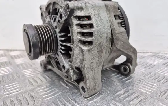 BMW 5 F10 F11 Generator/alternator 7605061