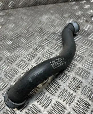 Engine coolant pipe/hose