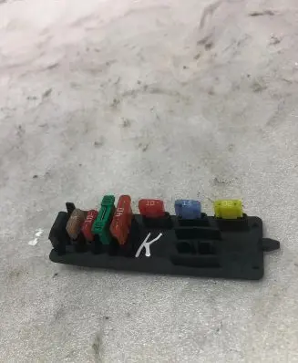 Citroen C4 I Picasso Fuse module 9637466280