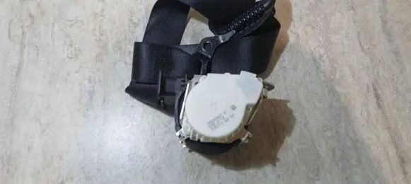 BMW X1 E84 Front seatbelt 34058427B