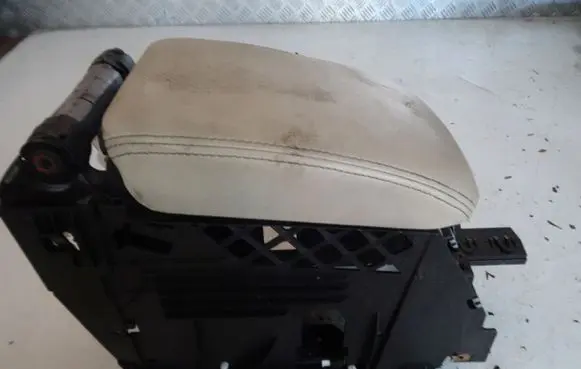 Volkswagen Eos Armrest 