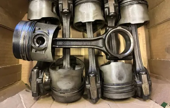 Nissan Patrol 160 Connecting rod/conrod 1210037502