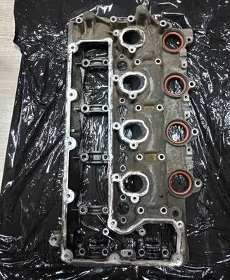 Ford C-MAX I Rocker cam cover 