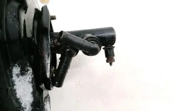 Mercedes-Benz 100 W631 Master brake cylinder