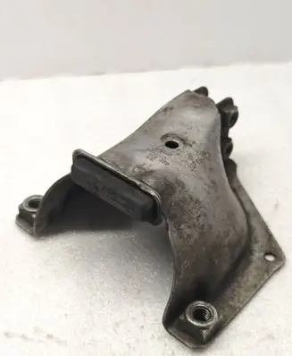 Other engine bay part