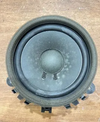 Volvo V70 Rear door speaker 30657445