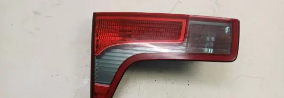 Citroen C5 Tailgate rear/tail lights 89032711