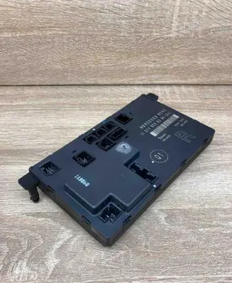 Mercedes-Benz E W211 Door control unit/module 2118208285 USED00401304