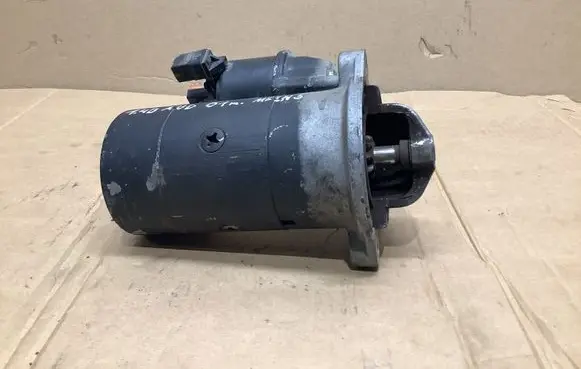 Volkswagen Caddy Starter motor 085911023 63223039