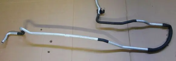 Volkswagen Touareg II Engine coolant pipe/hose 7P0819885
