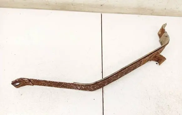 Opel Astra H Fuel tank mounting bracket