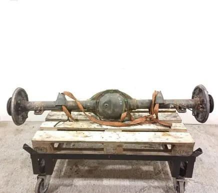 Volkswagen Amarok Rear axle beam with reductor 