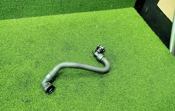 Peugeot 2008 II Engine coolant pipe/hose 9824498980