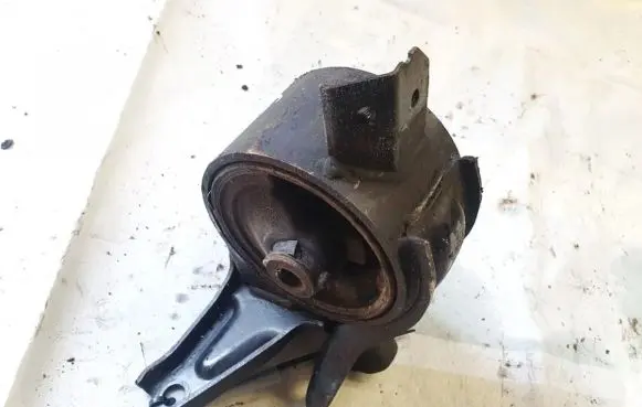 Hyundai Sonata Engine mount bracket 218923k000