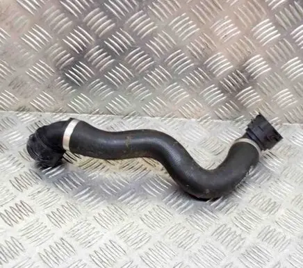Mercedes-Benz C W205 Engine coolant pipe/hose A2055017484